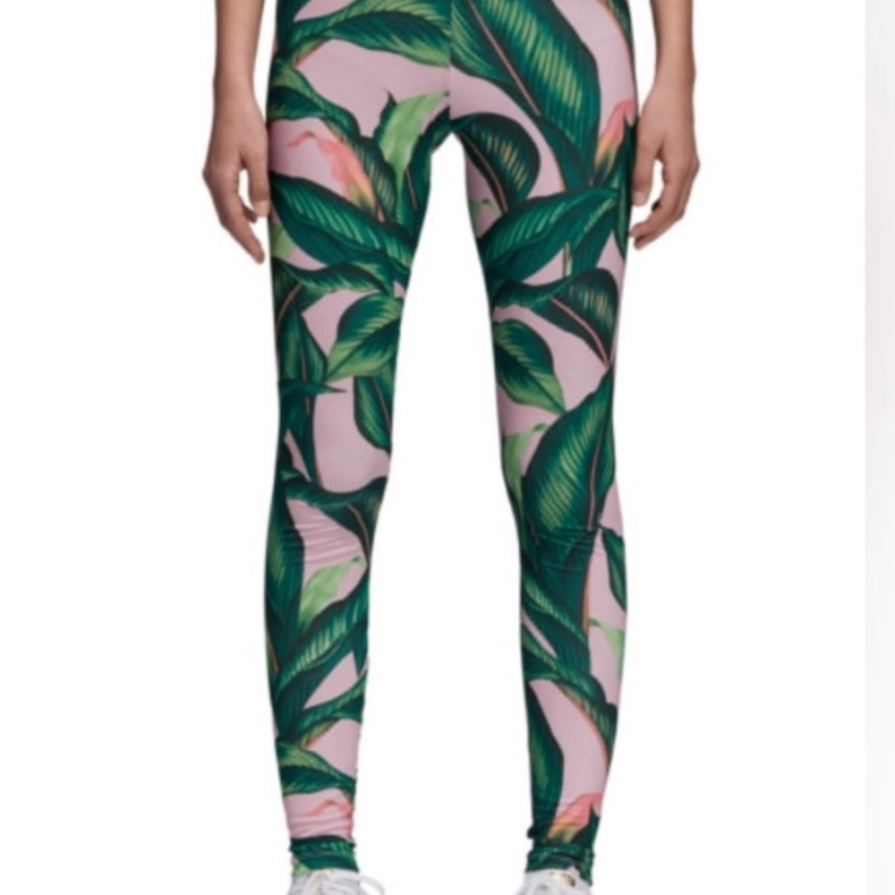 ADIDAS ORIGINALS x FARM RIO Sz S Tropical PINK GREEN FLORAL Legging
Sz S - Picture 2 of 5